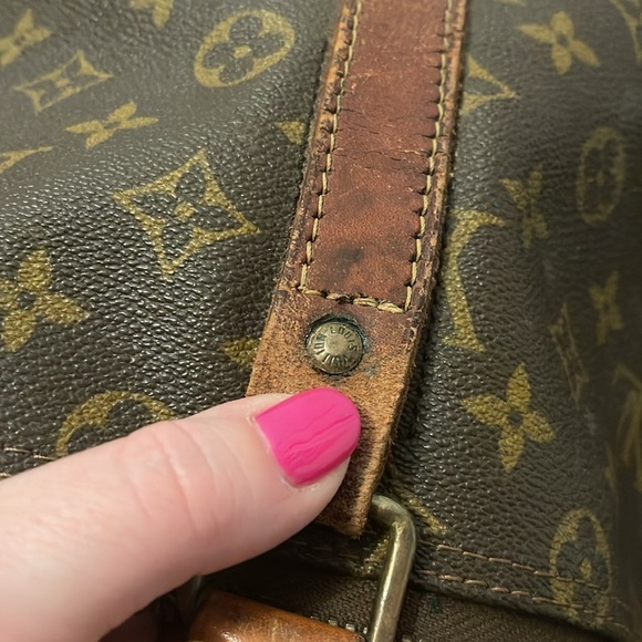 Vintage Louis Vuitton duffle bag - Picture 9 of 13